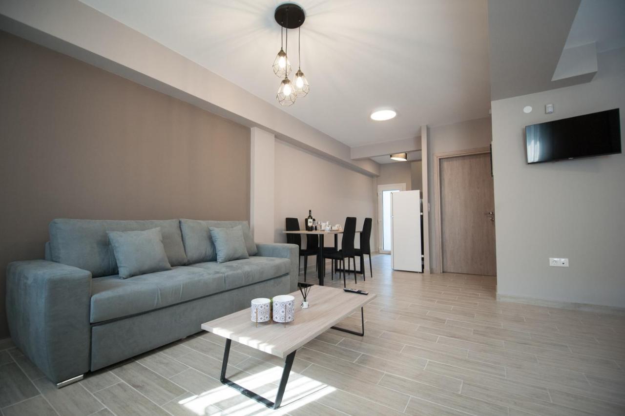 Niki'S Apartments Peraia  Luaran gambar