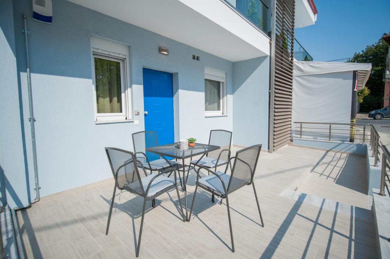 Niki'S Apartments Peraia  Luaran gambar